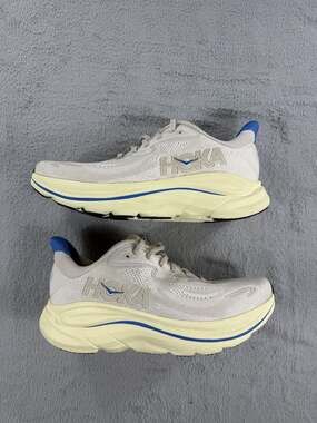 Hoka One One Clifton 10 Mens Running Shoes Size 9D Cream Blue Casual Sneakers